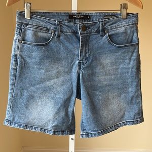 Max Jeans Mid Rise Short Size 8
